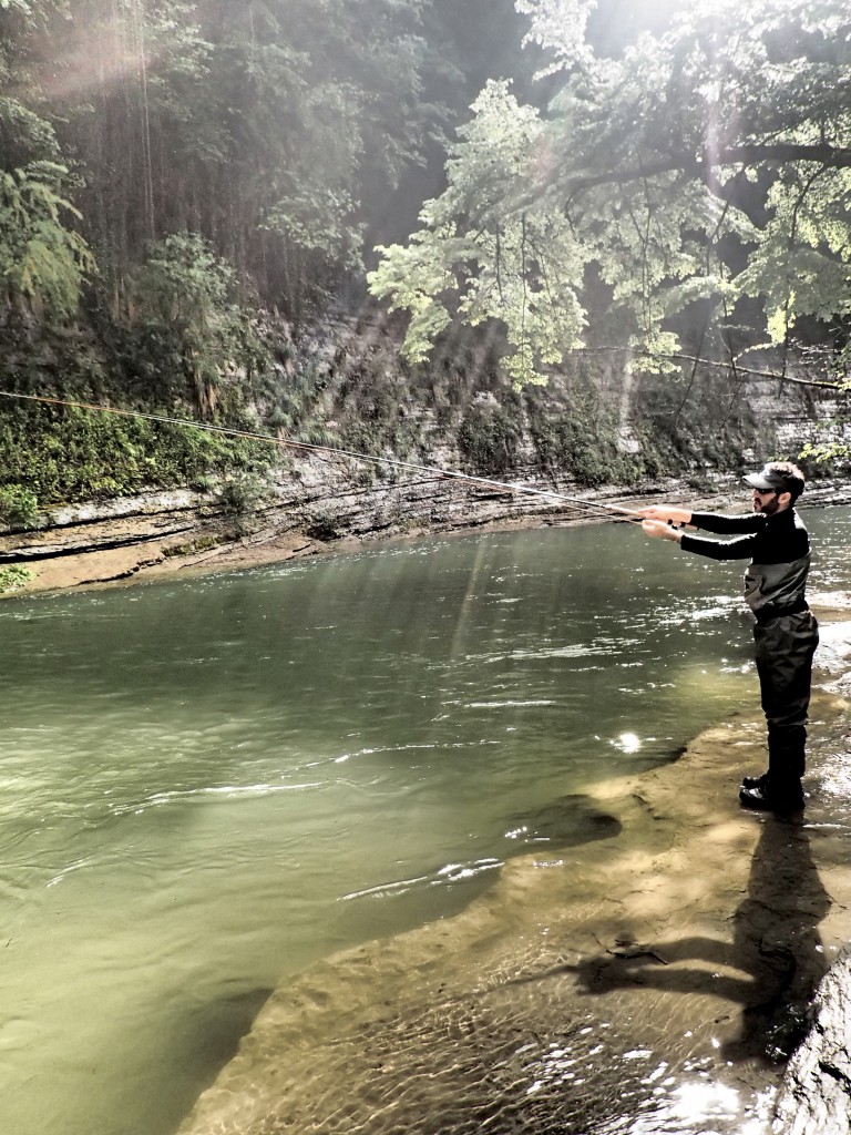  peche en Savoie en rivière