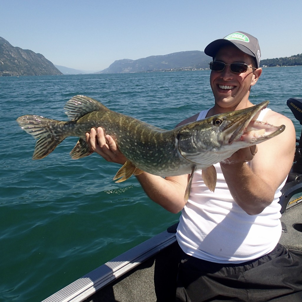 pêche du brochet au lac du Bourget Savoieguidage 