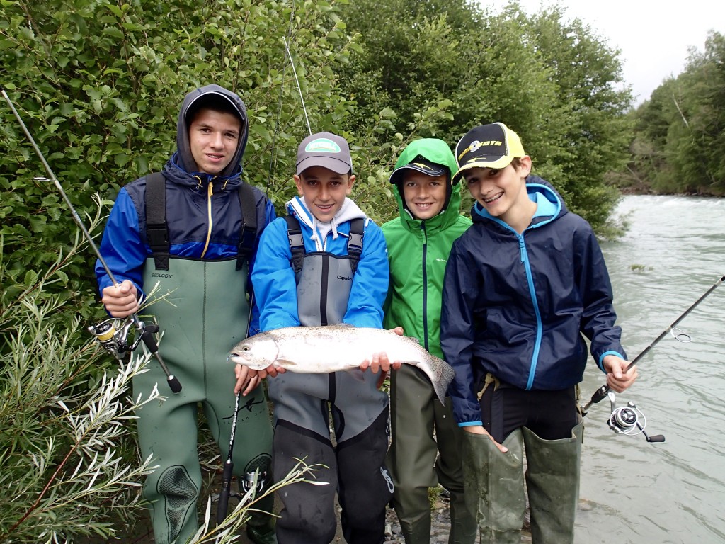 stage pêche ado en Savoie 